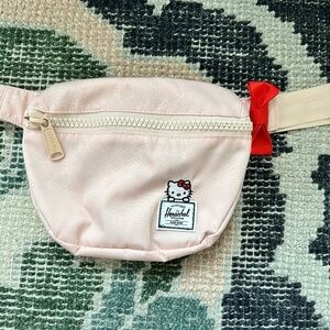 New NWOT Herschel Supply x Hello Kitty Fifteen Waist Bag Fanny Pack